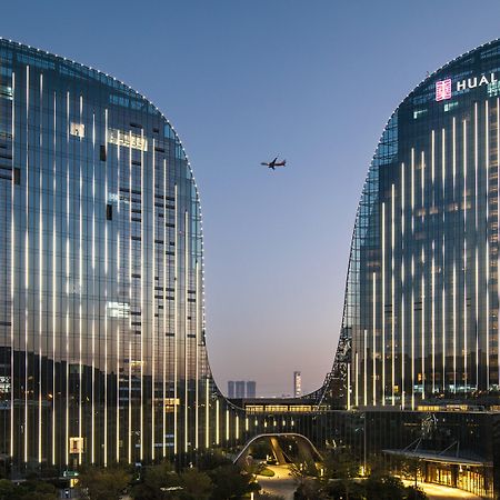 Hualuxe Xiamen Haicang Habour View Hotel Exterior photo